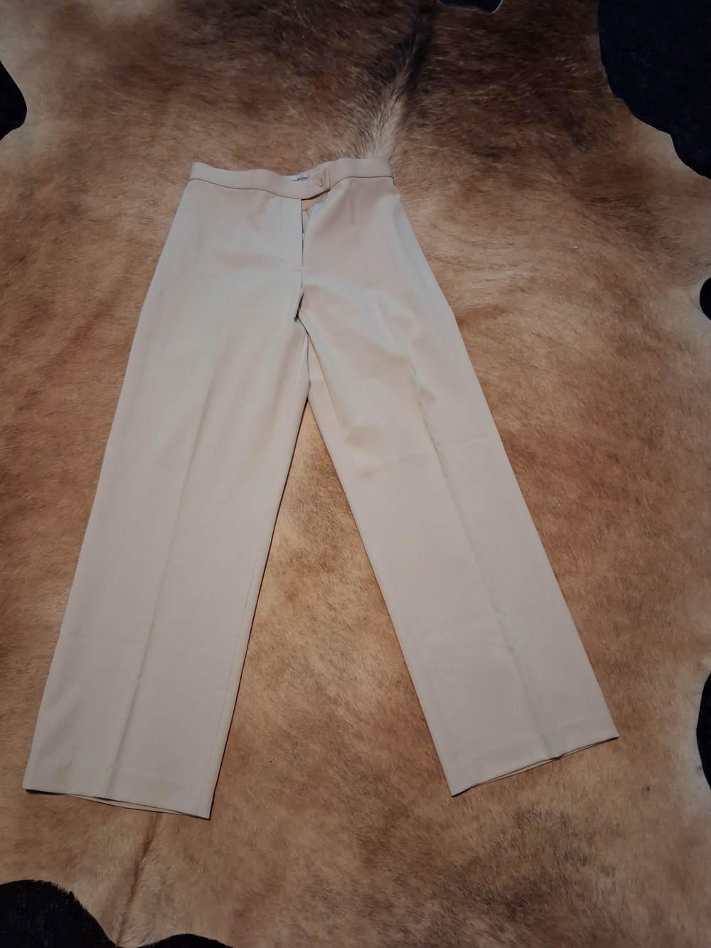 Investments Women's Khaki Straight-Leg Chinos